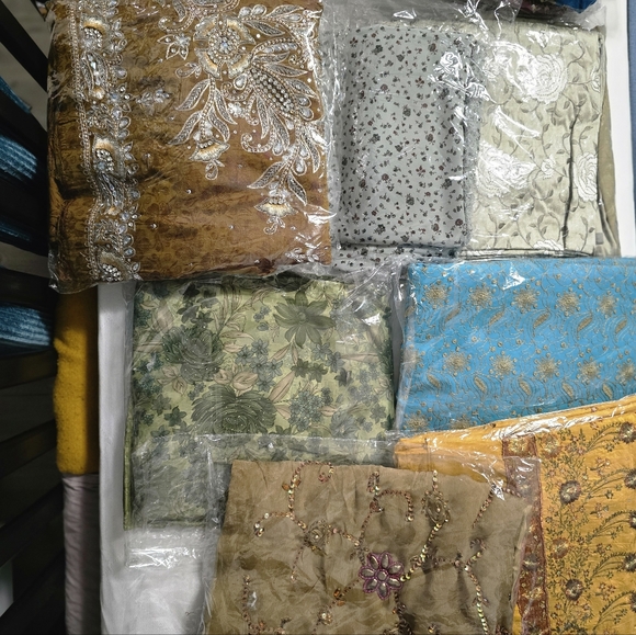 Unstiched suit - Picture 2 of 16